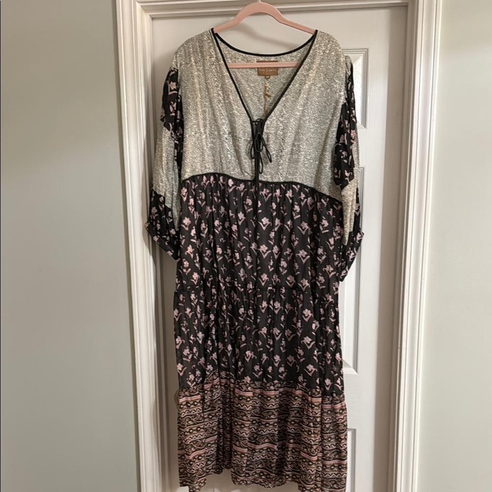 Gray and Cream Casual V-Neck Sundress